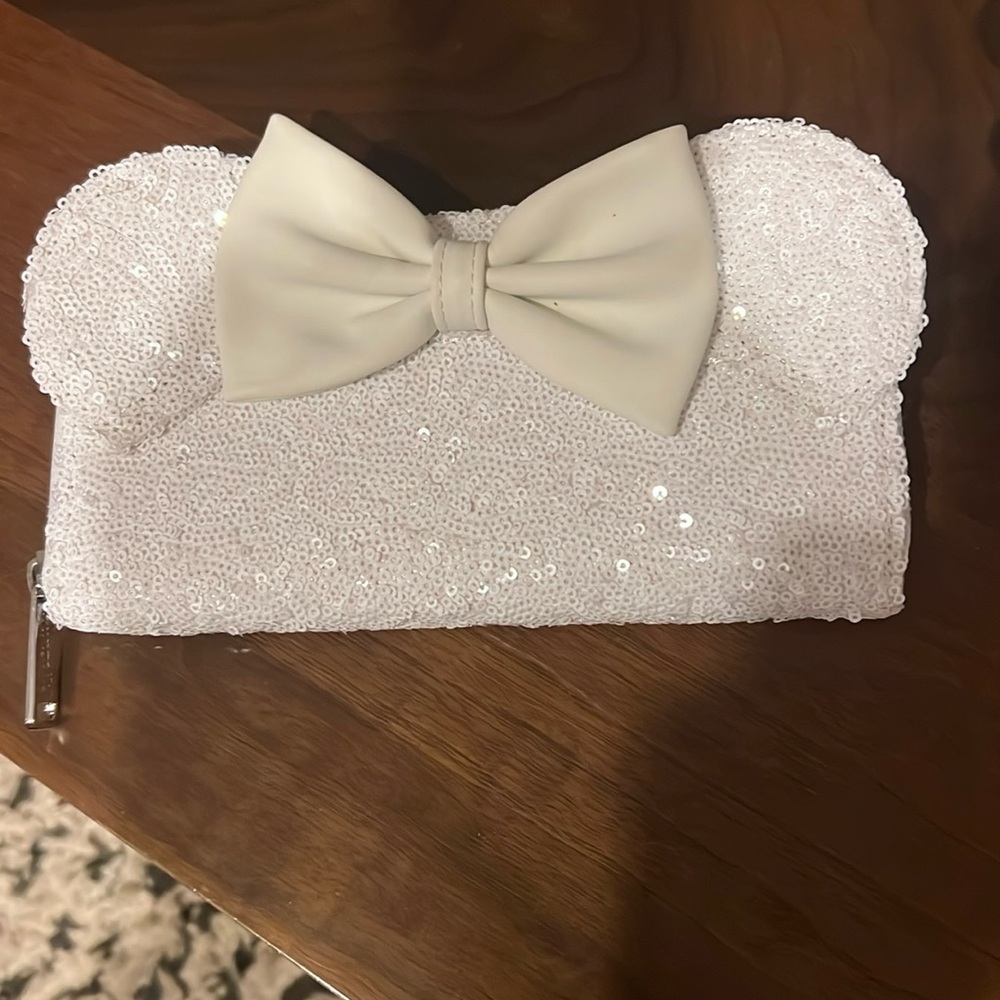 Disney Loungefly Minnie Mouse White + Cream Sequin Wallet